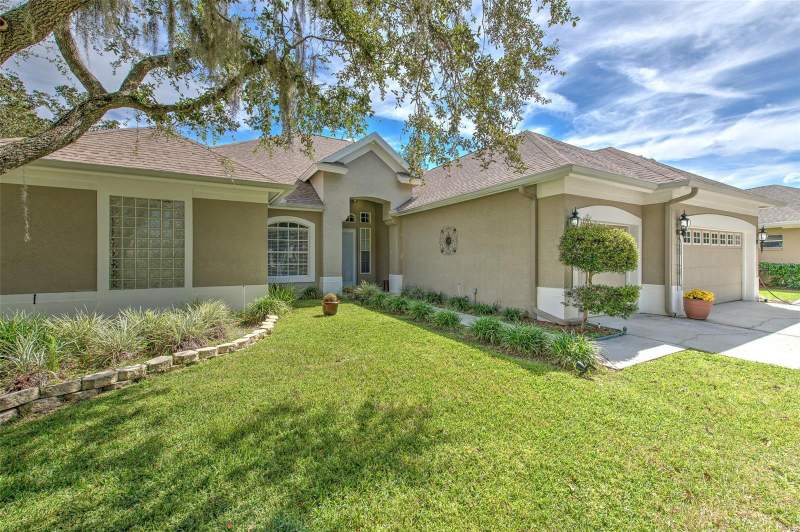 5 bedroom Single Family Residence at 3325 Cypress Landing Drive, River Hills Country Club Parce, Valrico — photo 2