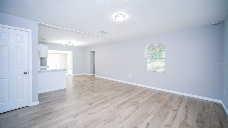 3 bedroom Single Family Residence at 400 Pennsylvania Avenue, Fruitland Park Dream Lake, Fruitland Park — photo 4