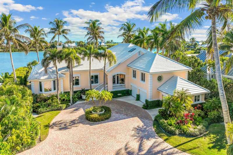 5 bedroom Single Family Residence at 1640 Jean Lafitte Drive, Boca Grande Isles, Boca Grande — photo 1