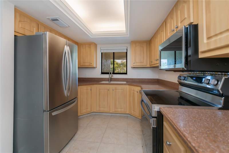 2 bedroom Condominium at 4396 Bowsprit Court #4E, Windjammer Village Pt 02 Condo, Fort Myers — photo 5