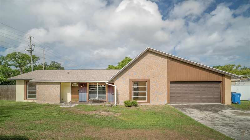 5 bedroom Single Family Residence at 3320 Las Brisas Drive, Las Brisas, Riverview — photo 1