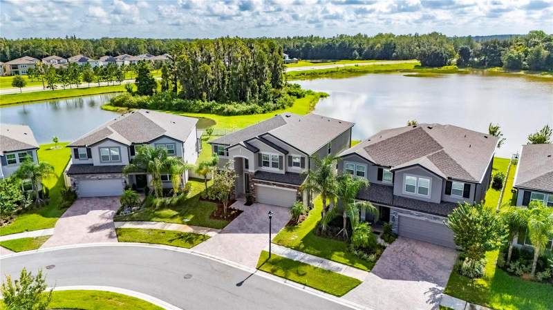 5 bedroom Single Family Residence at 10845 Sundrift Drive, K-Bar Ranch Prcl I, Tampa — photo 2