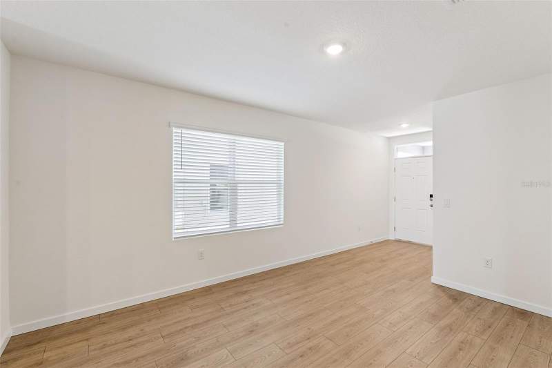 3 bedroom Single Family Residence at 1337 Camellia Bloom Lane, Concorde Ph 3, Sanford — photo 4