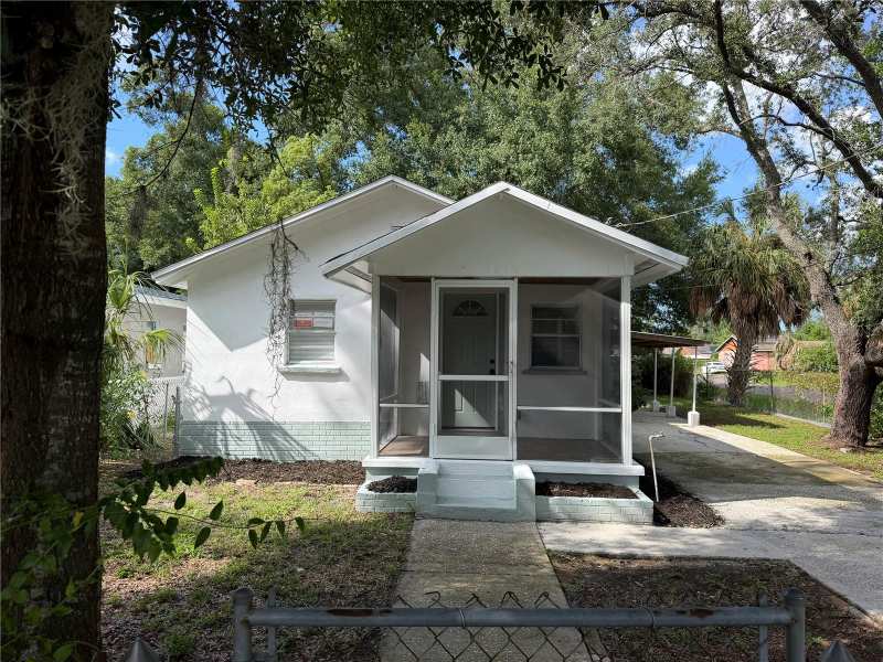 2 bedroom Single Family Residence at 3636 E North Bay Street, Montana City, Tampa — photo 1