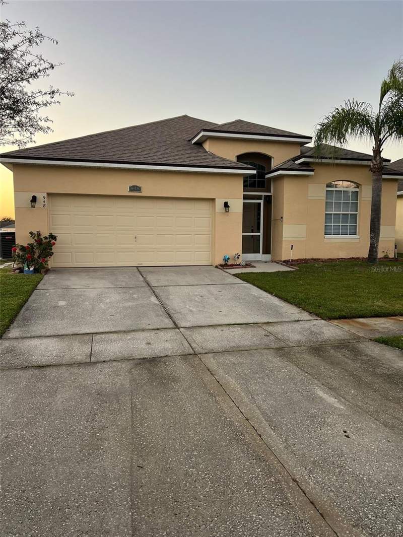 4 bedroom Single Family Residence at 948 Hacienda Circle, Estancia, Kissimmee — photo 2