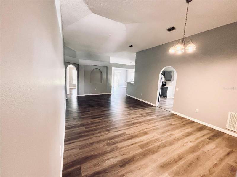 4 bedroom Single Family Residence at 15937 Wilkinson Drive, Westchester Ph 06 07, Clermont — photo 4