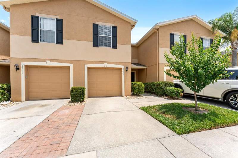 3 bedroom Townhouse at 8421 Edgewater Place Boulevard, Edgewater Place, Tampa — photo 2