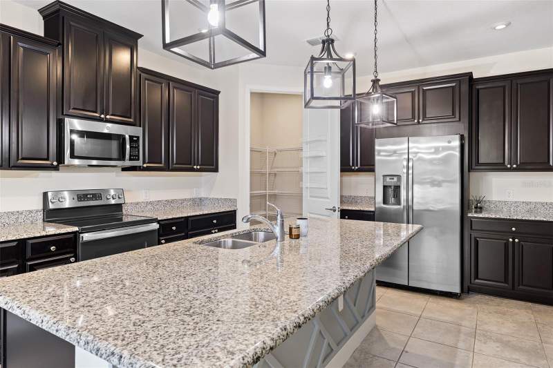 4 bedroom Single Family Residence at 3910 REDFIN PLACE, BELLALAGO PH 4K, KISSIMMEE — photo 4