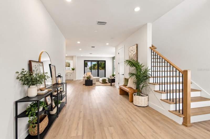 4 bedroom Single Family Residence at 6401 S Richard Avenue, Sunset Add, Tampa — photo 4