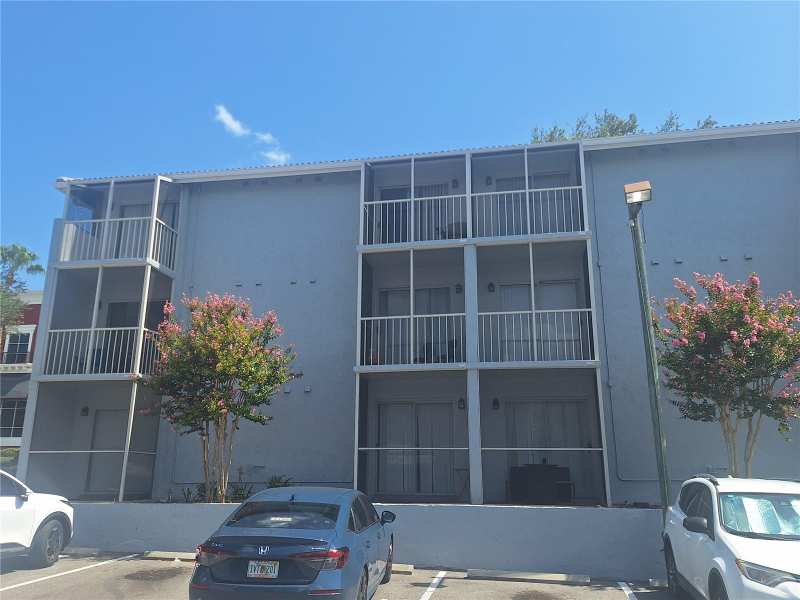 1 bedroom Condominium at 136 Blue Pointe Way #350, Waterside At Cranes Roost A Condo Community, Altamonte Springs — photo 1