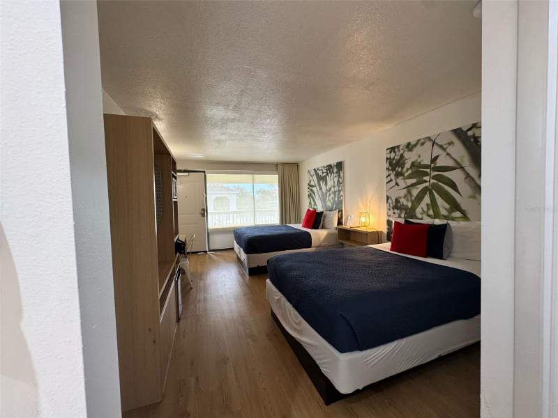 1 bedroom Condo - Hotel at 5245 W Irlo Bronson Memorial Highway #210, Legacy Grand East Gate Condo, Kissimmee — photo 2