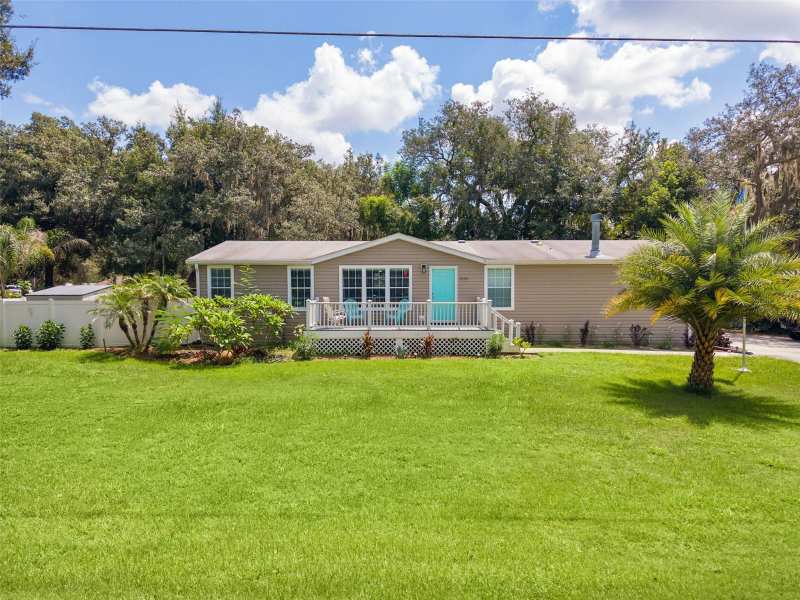 3 bedroom Manufactured Home at 40316 Grays Airport Road, Carlton Village, Lady Lake — photo 1