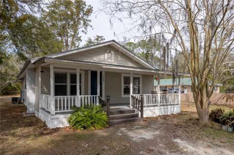 1001 NE 2Nd Avenue, home for sale in Trenton 32693