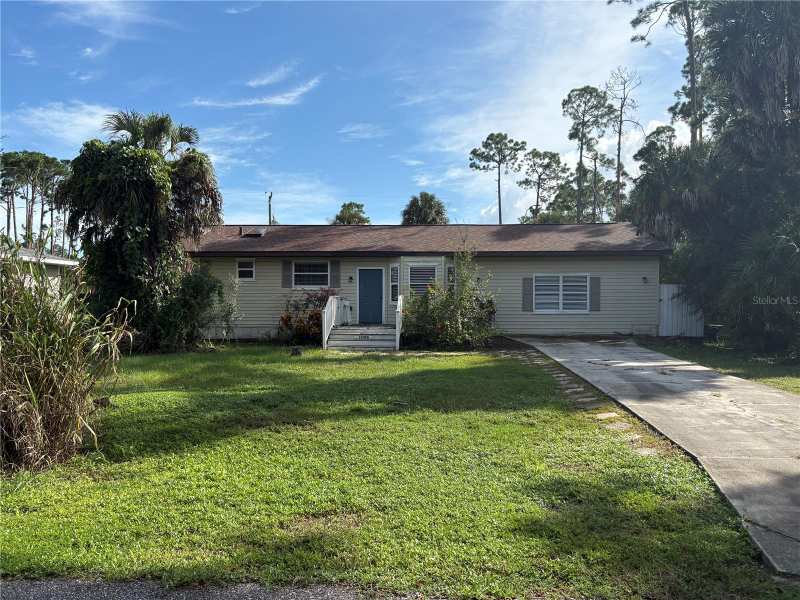 4 bedroom Single Family Residence at 17455 Masten Avenue, Port Charlotte Sec 016, Port Charlotte — photo 1