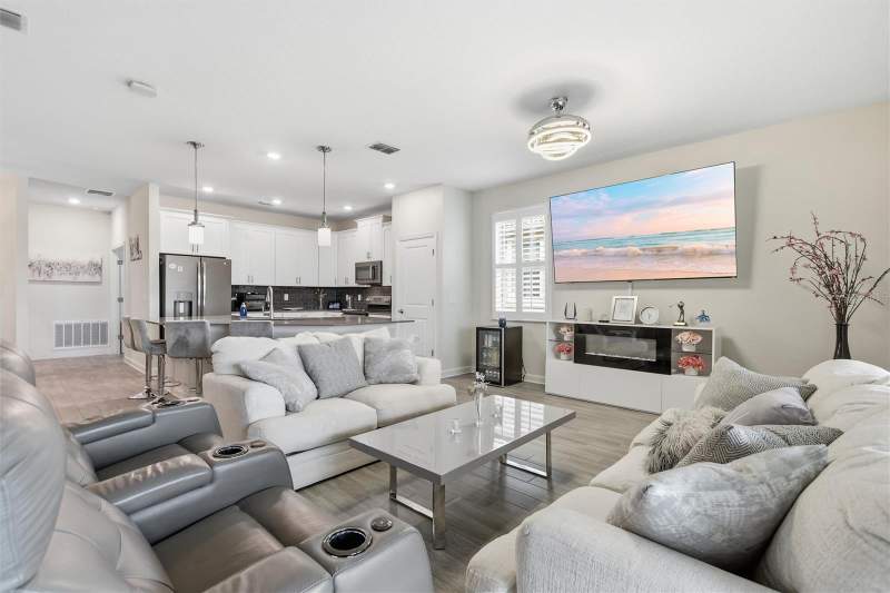4 bedroom Single Family Residence at 1077 Downswing Pl, Stoneybrook South North Prcl Ph 5, Davenport — photo 5