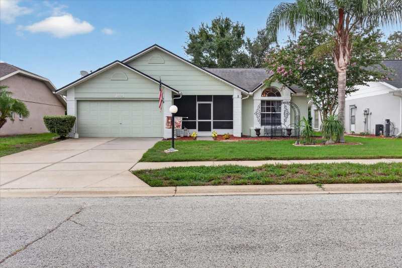 2 bedroom Single Family Residence at 10508 Quimby Drive, Timber Oaks, Port Richey — photo 1