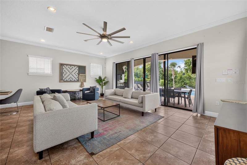 5 bedroom Single Family Residence at 824 Desert Mountain Court, Reunion West Village 3A, Kissimmee — photo 4