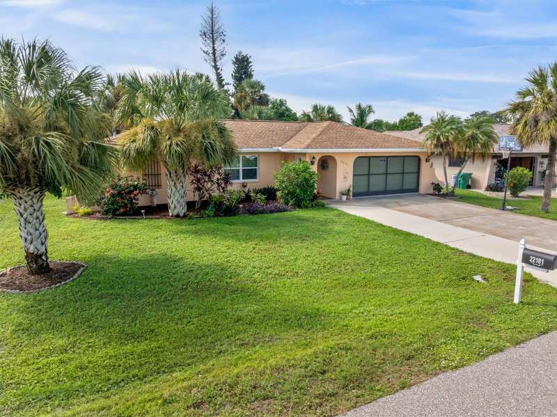 3 bedroom Single Family Residence at 22181 New York Avenue, Port Charlotte Sec 013, Port Charlotte — photo 1