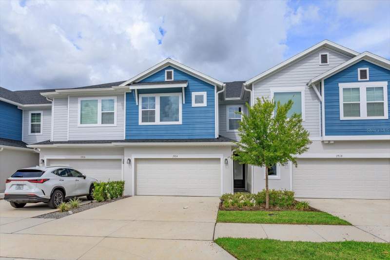 Lake Meadow Landing