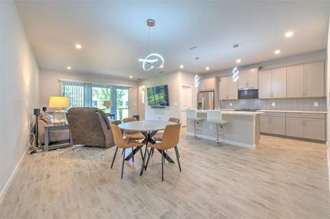 1133 Creek Valley Court, Brandon FL - photo 6 of 6