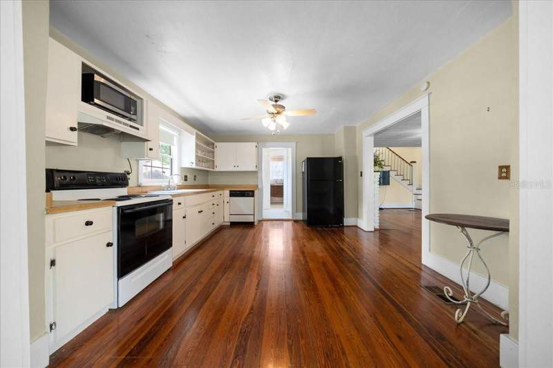 3 bedroom Single Family Residence at 319 Carnation Court, Lakeside Homes, Apopka — photo 5