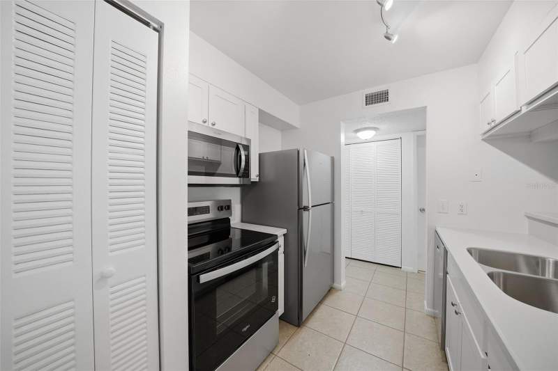 3 bedroom Condominium at 3001 58th Avenue #1005, Arbor Grove Condo, St Petersburg — photo 5