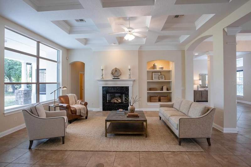 4 bedroom Single Family Residence at 25609 HAWKS RUN LANE, HEATHROW COUNTRY ESTATE, SORRENTO — photo 4