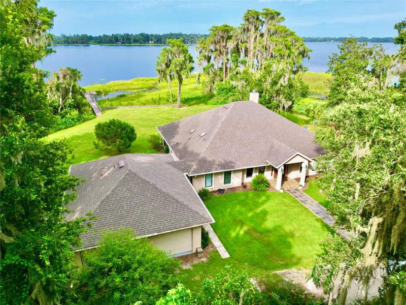 5 bedroom Single Family Residence at 20924 NE 132nd Avenue, Martins Island, Waldo — photo 2