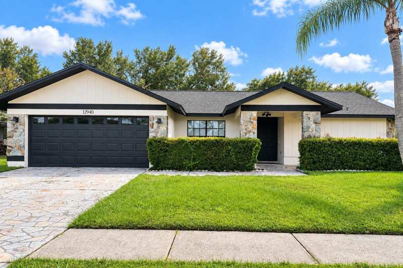 4 bedroom Single Family Residence at 12940 Prestwick Drive, Clubhouse Estates At Summerfield Unit Two, Riverview — photo 1
