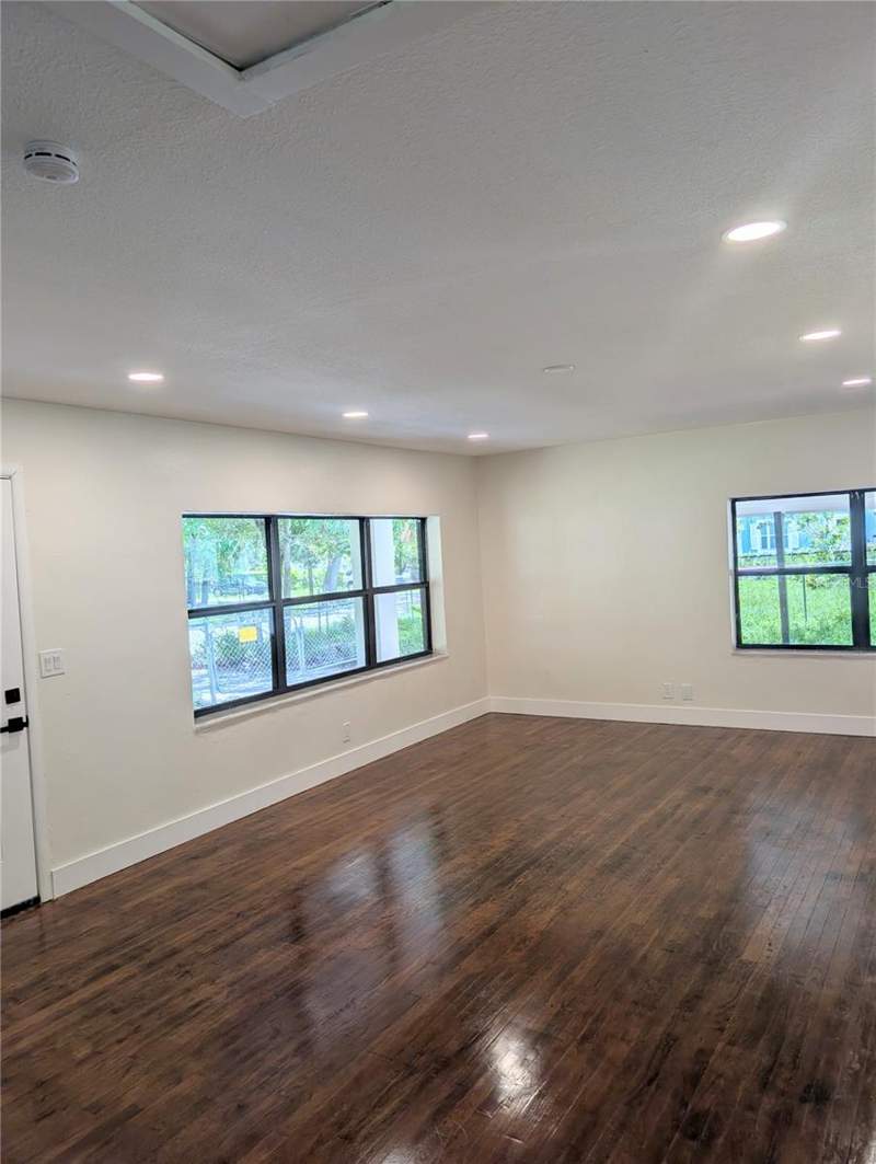 4 bedroom Single Family Residence at 8206 N 19th Street, Kathryn Park, Tampa — photo 5