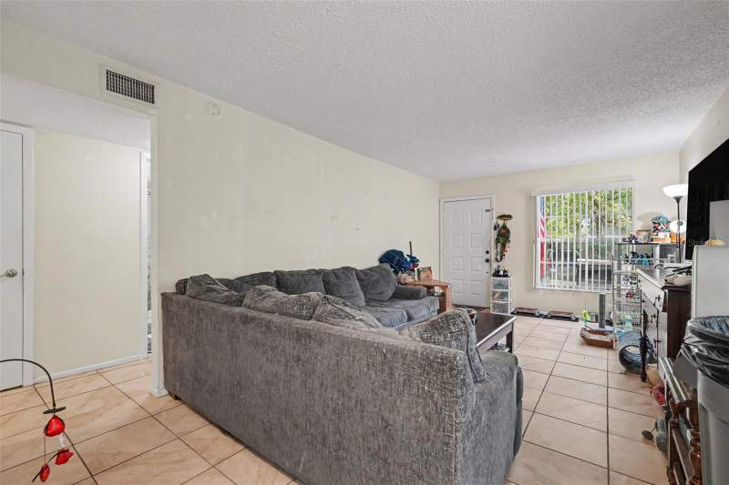 2 bedroom Condominium at 14203 Shadow Moss Lane #102, The Oaks Unit V A Condominium, Tampa — photo 5