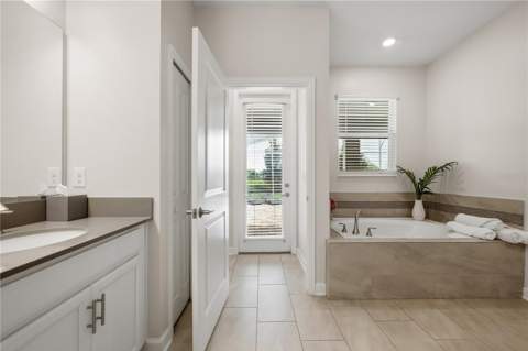 917 Ocean Course Avenue, Davenport FL - photo 6 of 57