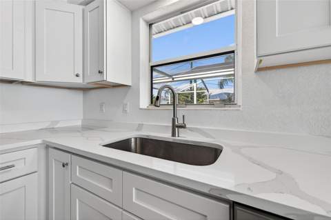 211 89th Avenue, St Petersburg FL - photo 10 of 32