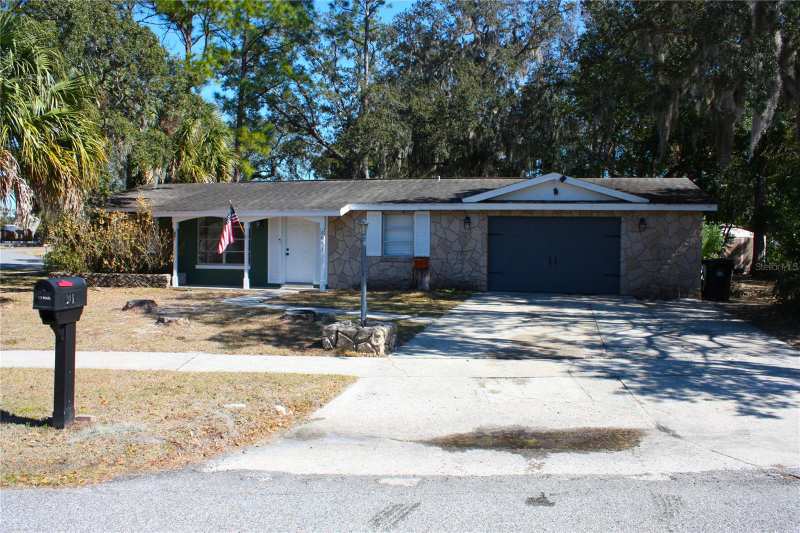 2 bedroom Single Family Residence at 2071 Canal Road, Deltona Lakes Unit 74, Deltona — photo 1