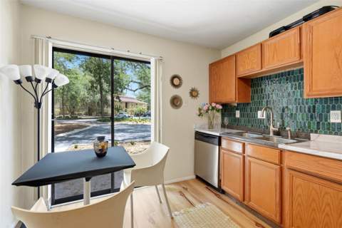 507 NW 39th Road #301, Gainesville FL - photo 17 of 34