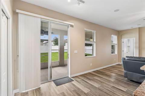 211 Fairmont Drive, Spring Hill FL - photo 7 of 37