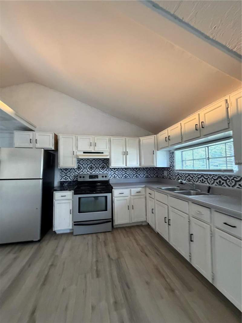 5 bedroom Single Family Residence at 1505 N Orange Street, Dixie Gardens, Plant City — photo 5