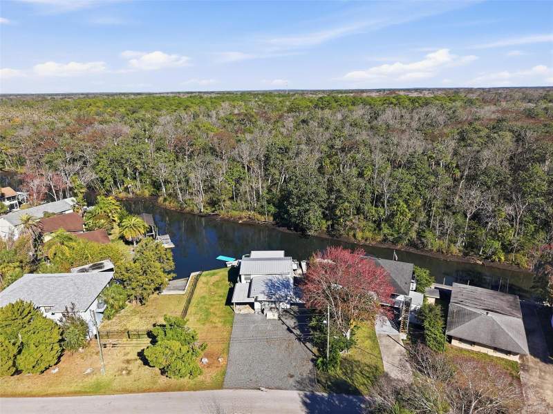 2 bedroom Single Family Residence at 7266 Tropical Drive, Weeki Wachee Gardens Add, Weeki Wachee — photo 3