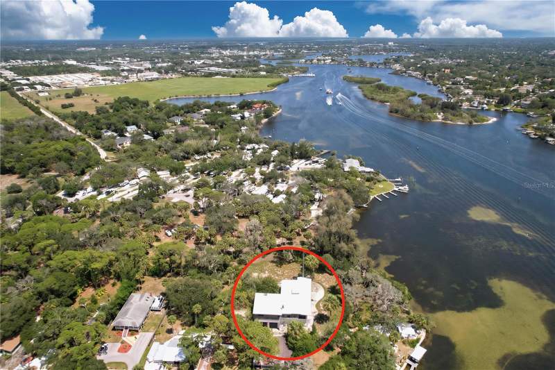 5 bedroom Single Family Residence at 1275 Mickler Lane, Mickler Gladys Resub, Tarpon Springs — photo 3