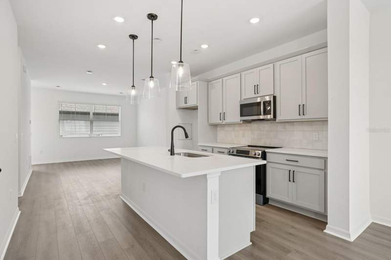 3 bedroom Townhouse at 17398 SWEET MORO DRIVE, NORTHLAKE AT OVATION, WINTER GARDEN — photo 3