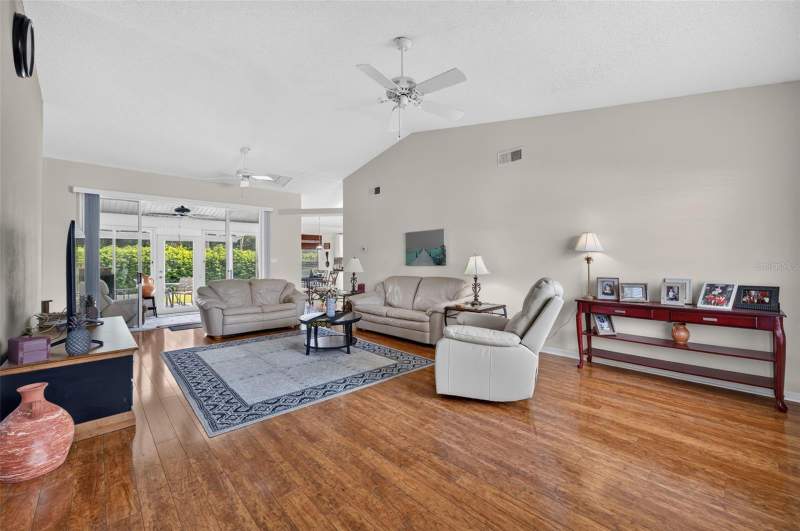 2 bedroom Single Family Residence at 5349 Tangelo Street, Plantation At Leesburg Magnolia Point, Leesburg — photo 5
