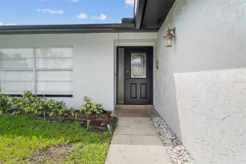 3 bedroom Single Family Residence at 5809 Imperial Key, Tampa Shores Unit 7, Tampa — photo 3