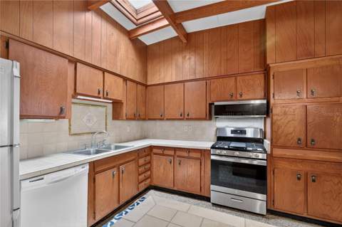 2435 Broadvue Ave, Eustis FL - photo 8 of 39