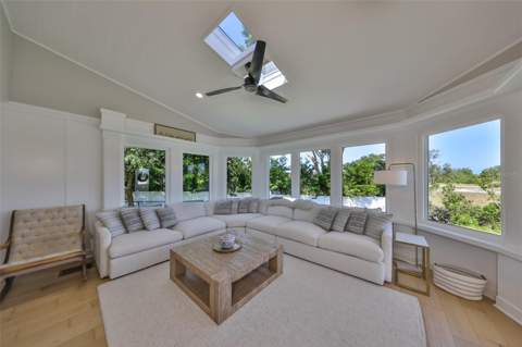 945 Bunker View Drive, Apollo Beach FL - photo 23 of 93