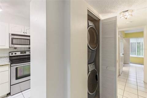 3232 Lake Pine Way #B1, Tarpon Springs FL - photo 7 of 28