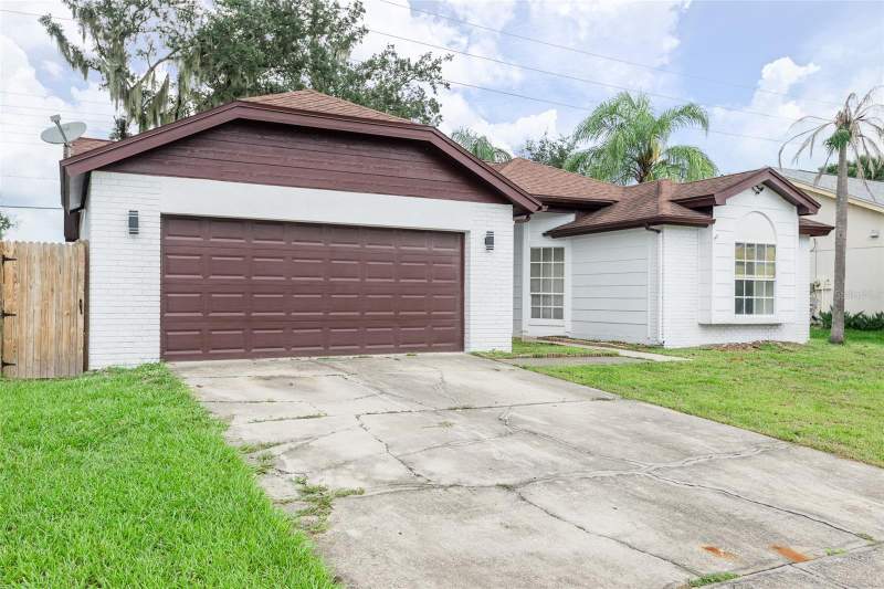 4 bedroom Single Family Residence at 12114 Fruitwood Drive, Boyette Spgs Sec B Un #1, Riverview — photo 3