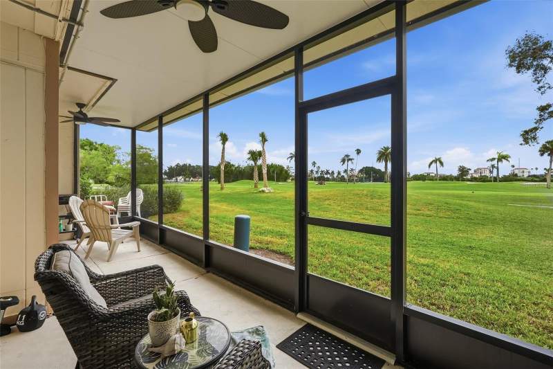 3 bedroom Townhouse at 6140 Sun Boulevard #7, Casa Del Mar Condo II, St Petersburg — photo 4