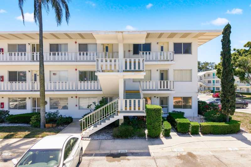 2 bedroom Condominium at 11100 86th Avenue #310, Seminole Garden Apts Co-Op, Seminole — photo 1