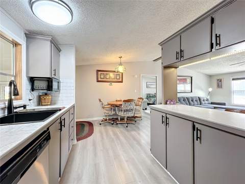 13426 Palm Drive, Astatula FL - photo 10 of 38