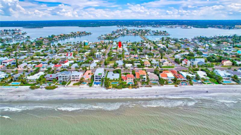 2 bedroom Single Family Residence at 16110 3rd Street, Redington Beach Homes 1st Add, Redington Beach — photo 3